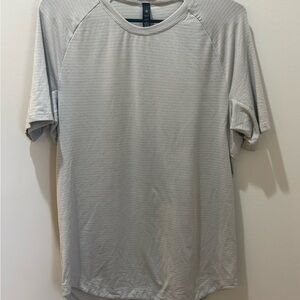 lululemon athletica women's Heathered Gray Short Sleeve Tee